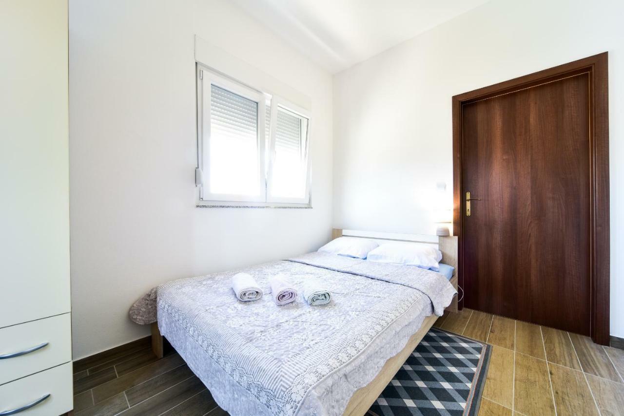 City Apartment 4You Zadar Exteriör bild